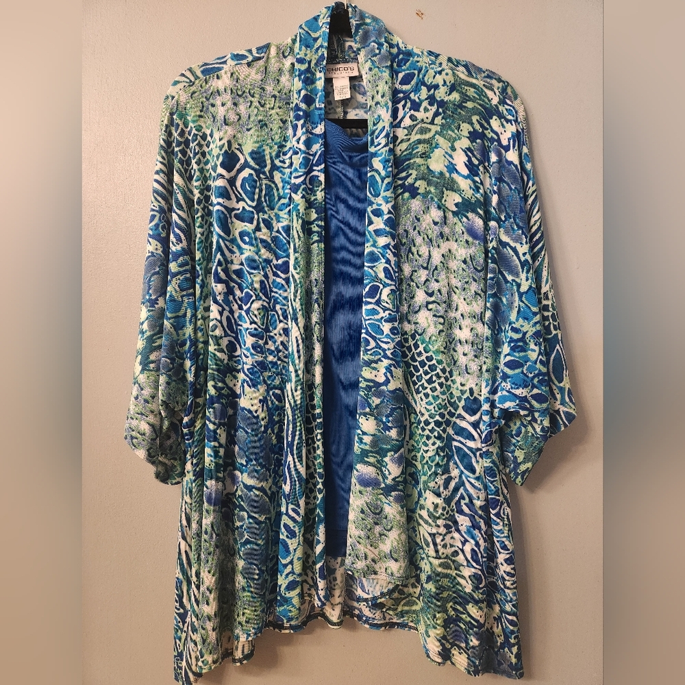 Chicos Travelers Blue and Green Top Set